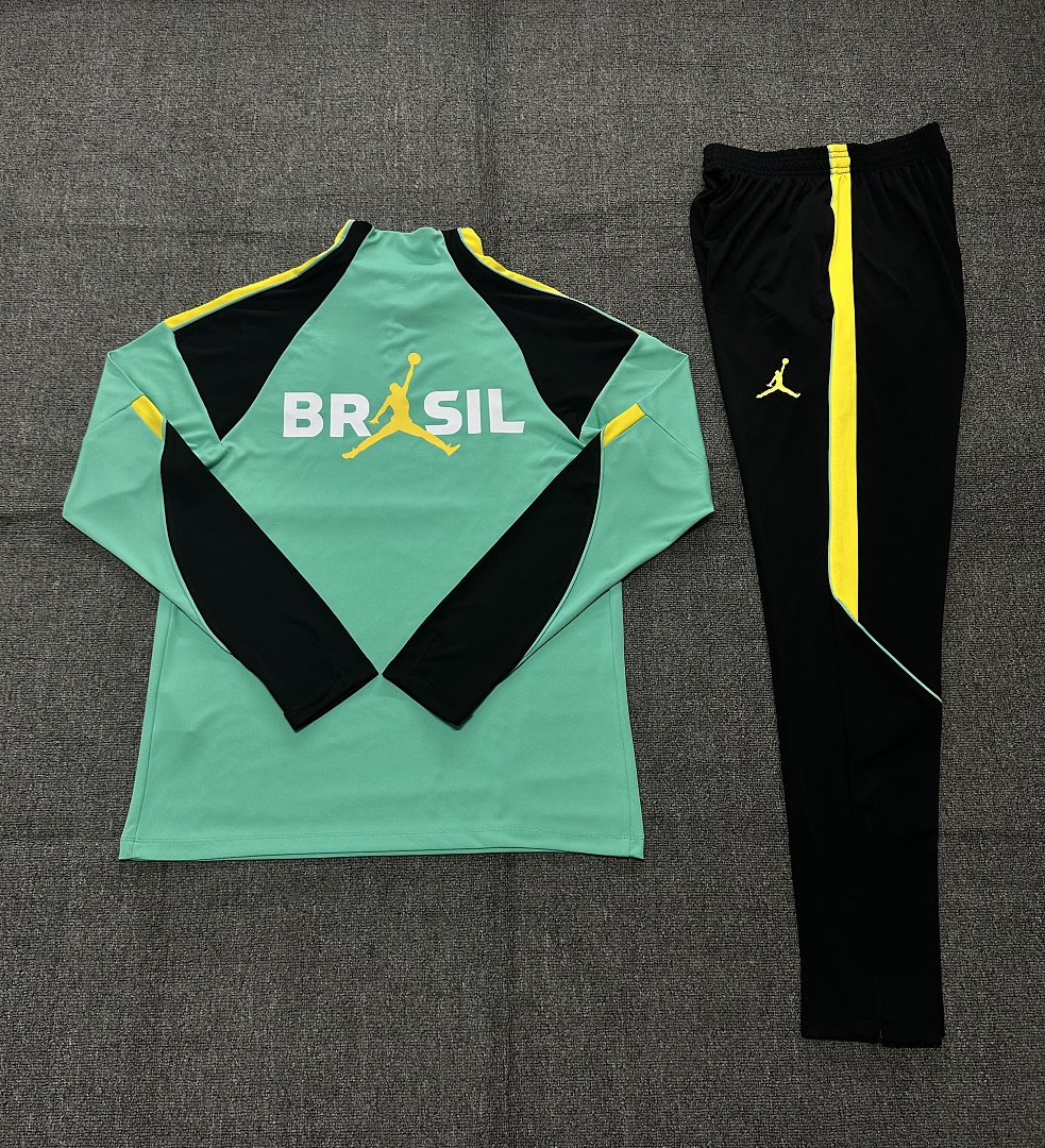 Kids Brazil Jordan Collaboration Half-zip Light Green Training Kit Suit 2026 Kids Brazil Jordan Collaboration Half-zip Light Green Training Kit Suit 2026 rear view of shirt and shorts
