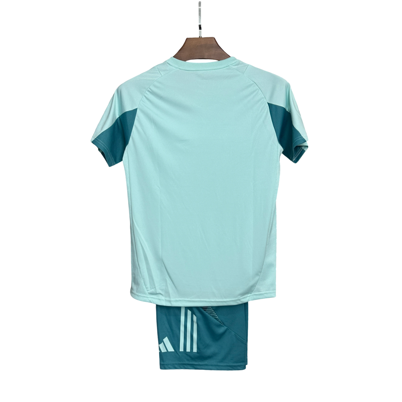 Kids Cruzeiro Training Kit 2025/26 Kids Cruzeiro Training Kit Kit 2025/26 rear view of shirt and shorts