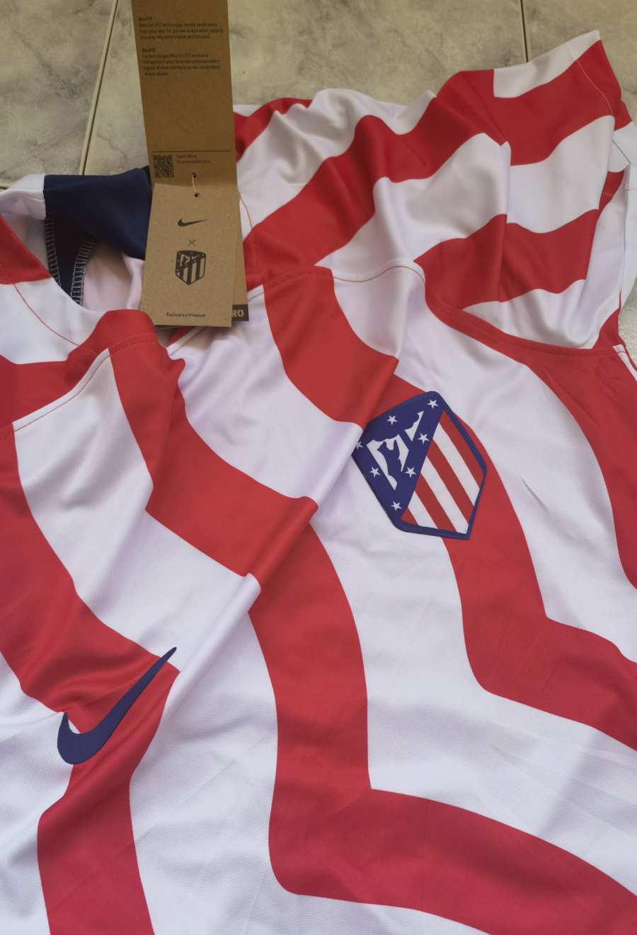 Click to view full screen Womens Colombia Away Jersey 2024 photo review